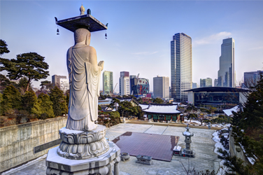 Tras la caída en 2021 de la Bolsa de Seúl, ¿vale la pena apostar por las acciones surcoreanas? Creemos que sí, a modo de diversificación en su cartera.